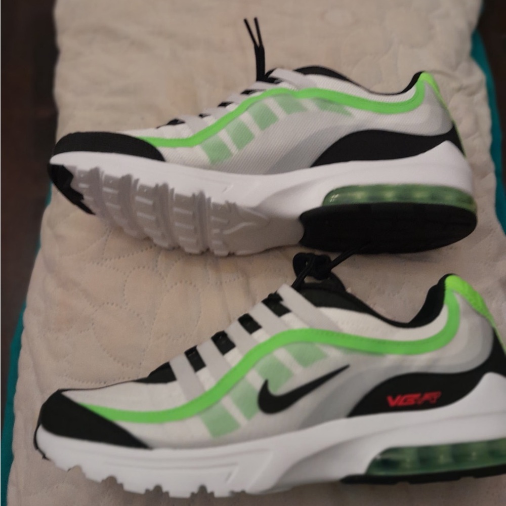 Nike White and Neon Green Air Max VGR Shoes